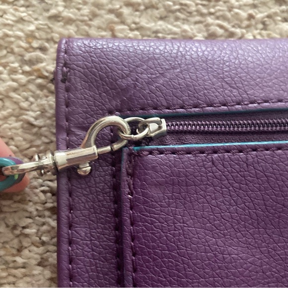 Limited Purple Clutch - Picture 4 of 4